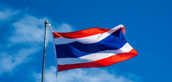 Thailand has stepped up its efforts to combat online gambling by banning over 180,000 illegal chains for three months. Answer.